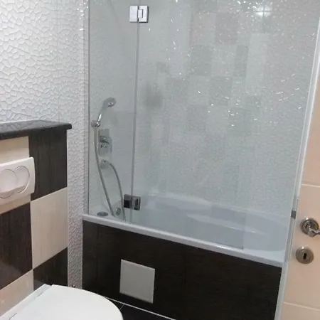 Seventh Heaven Apartment Split